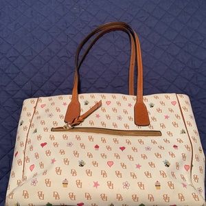 Dooney & Bourke Purse